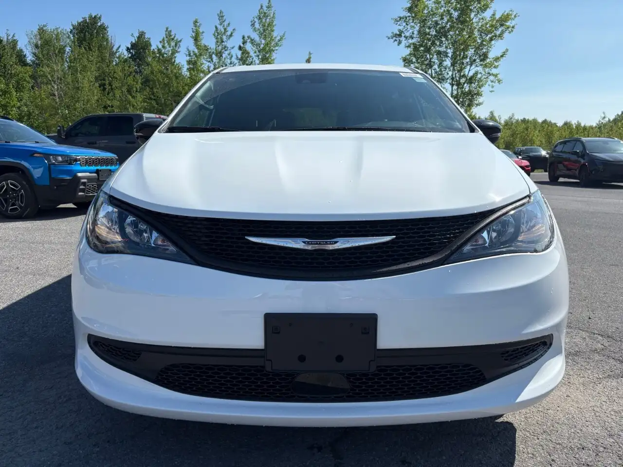 Chrysler Grand Caravan photo Chrysler Grand Caravan