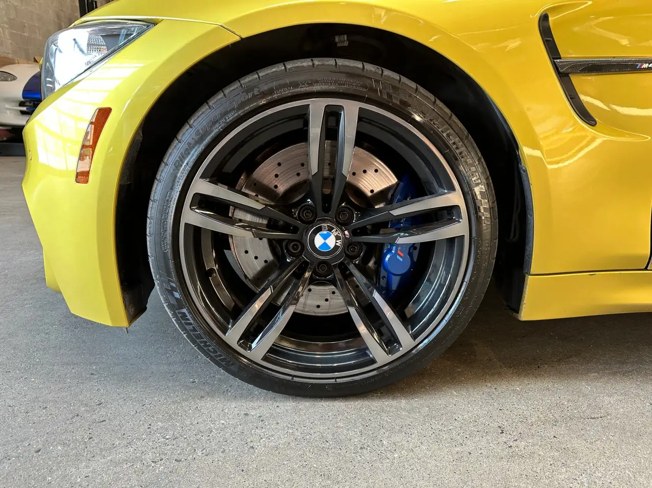 BMW M4 fotografie BMW M4