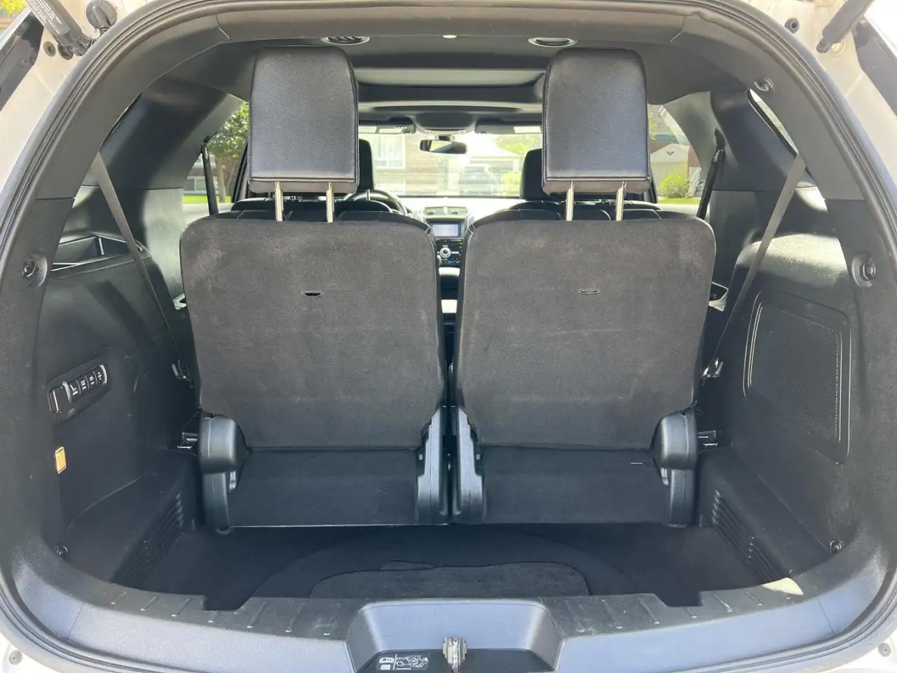Ford Explorer photo Ford Explorer