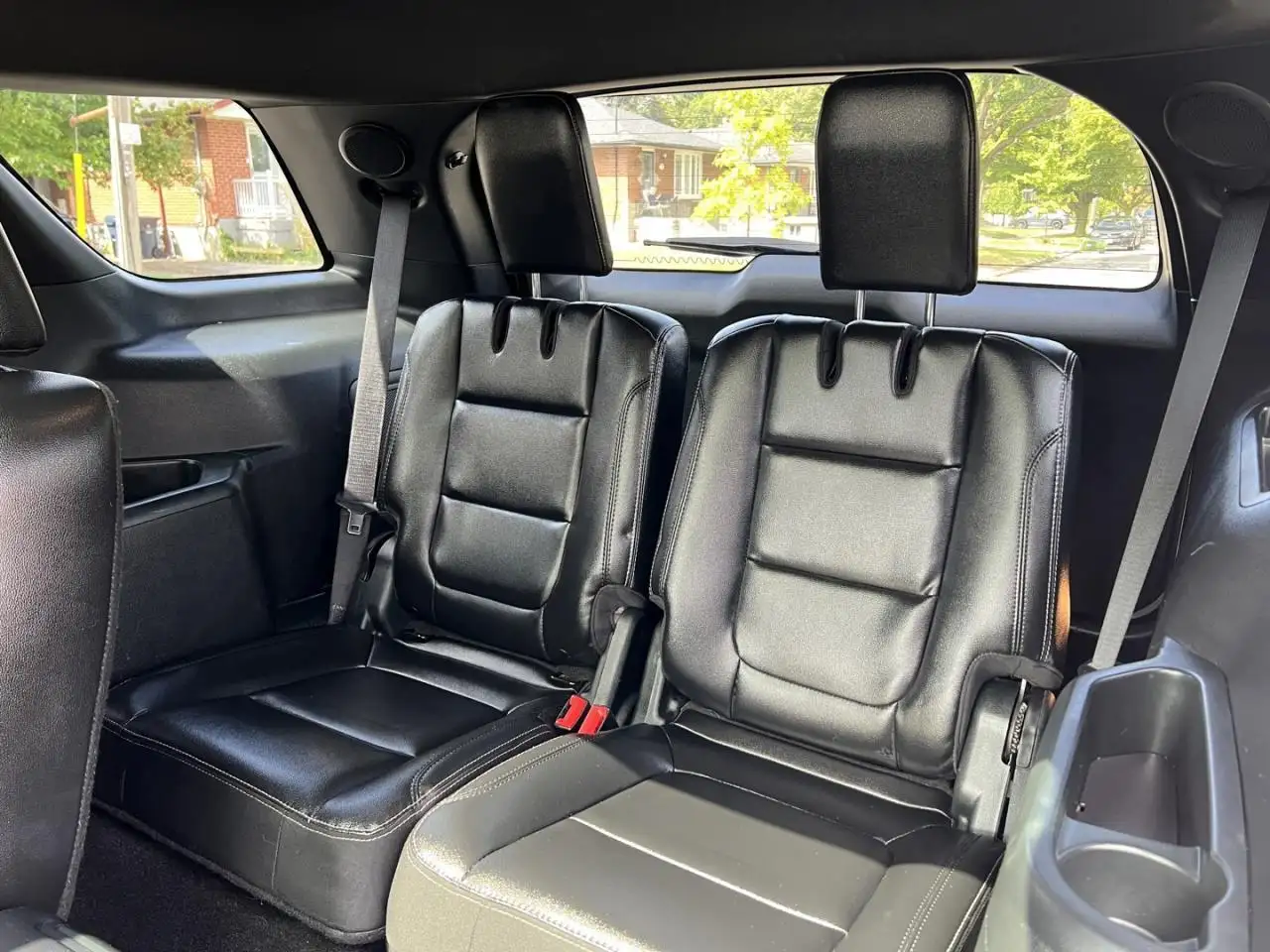 Ford Explorer photo Ford Explorer