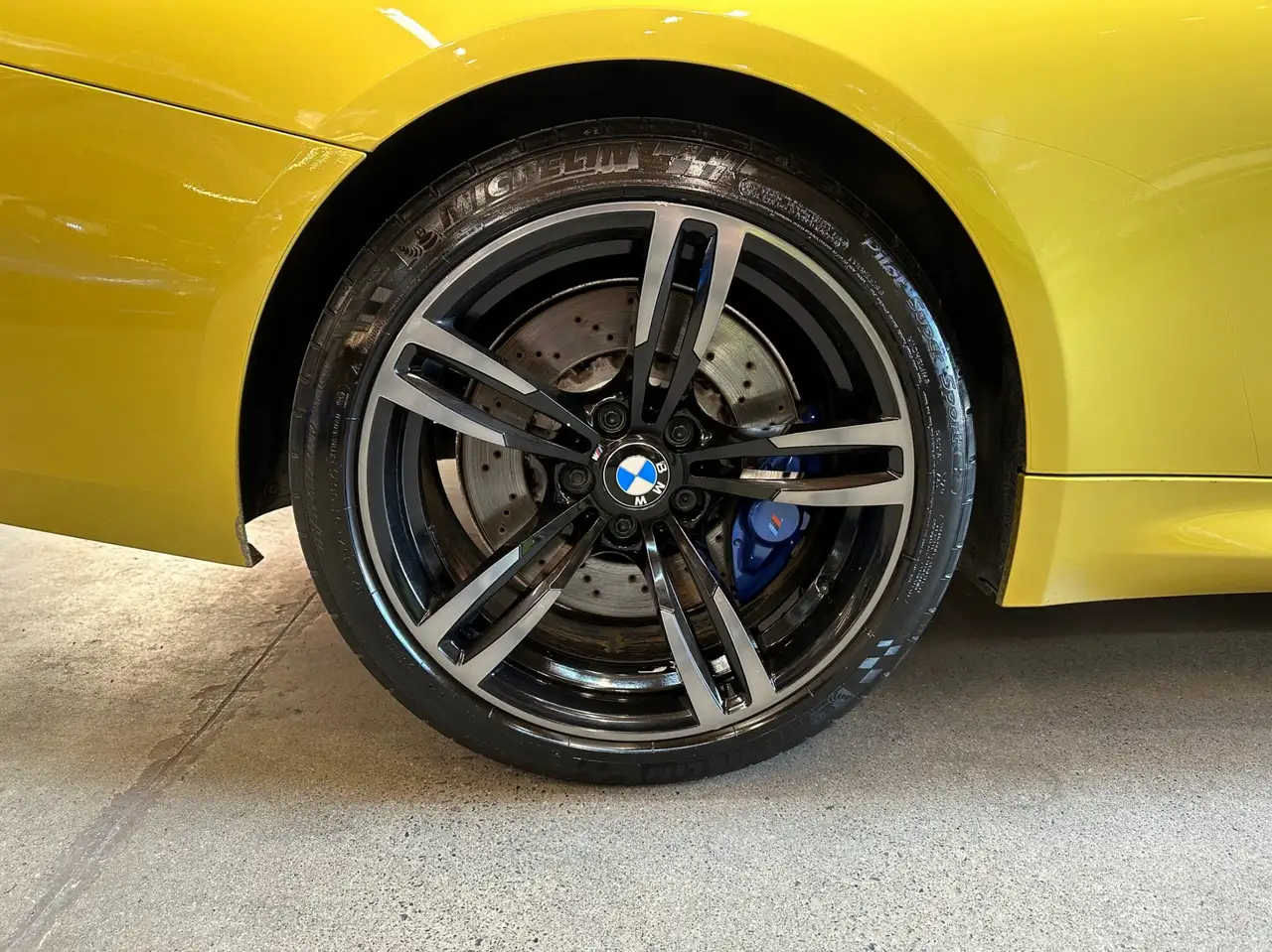BMW M4 fotografie BMW M4