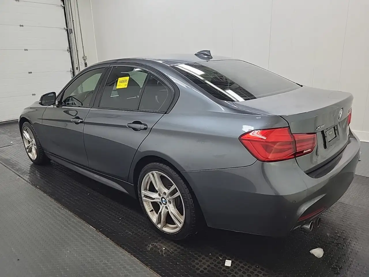 BMW 3 Series photo BMW 3 Series