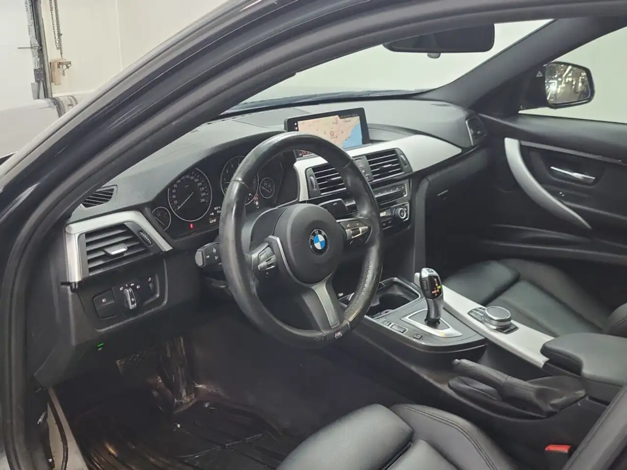 BMW 3 Series photo BMW 3 Series