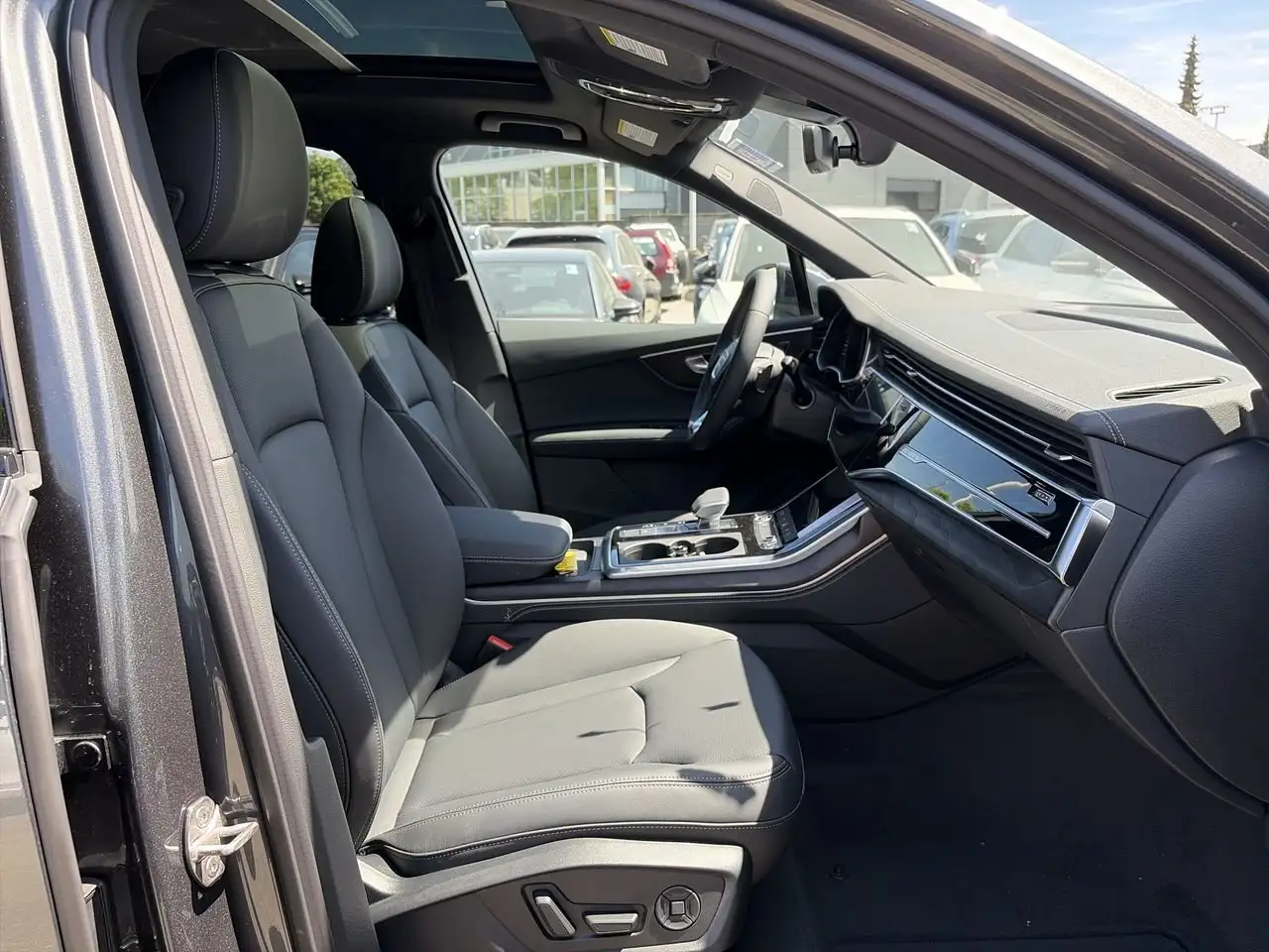 Audi Q7 fotografie Audi Q7
