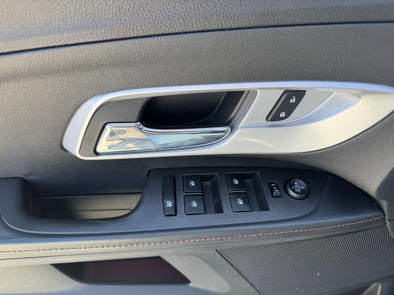 Chevrolet Equinox photo Chevrolet Equinox