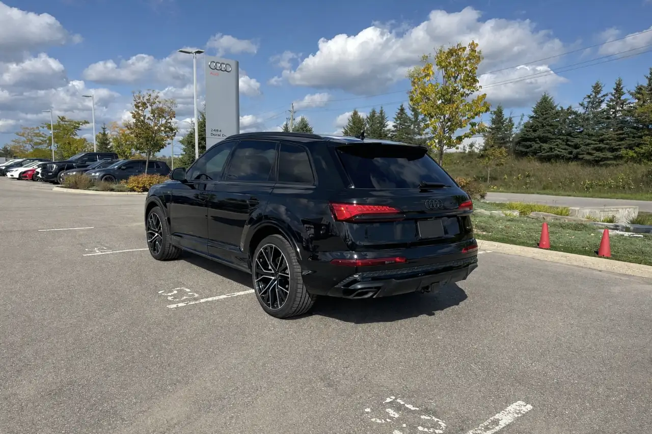 Audi Q7 photo Audi Q7