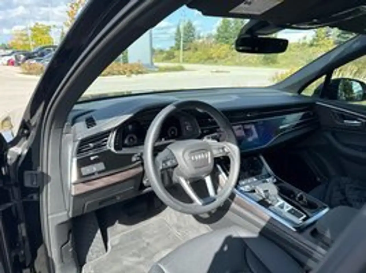 Audi Q7 photo Audi Q7