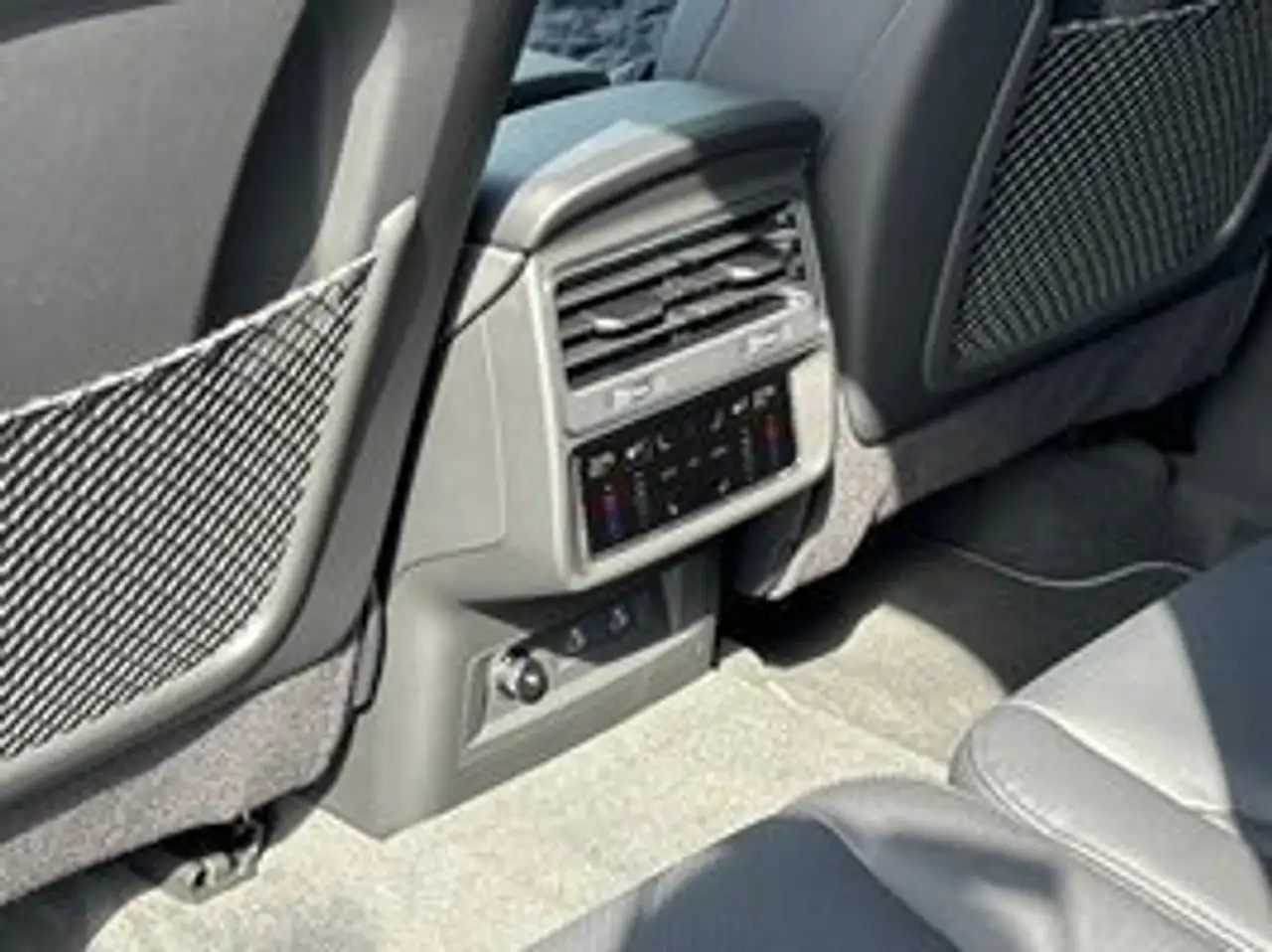 Audi Q7 photo Audi Q7
