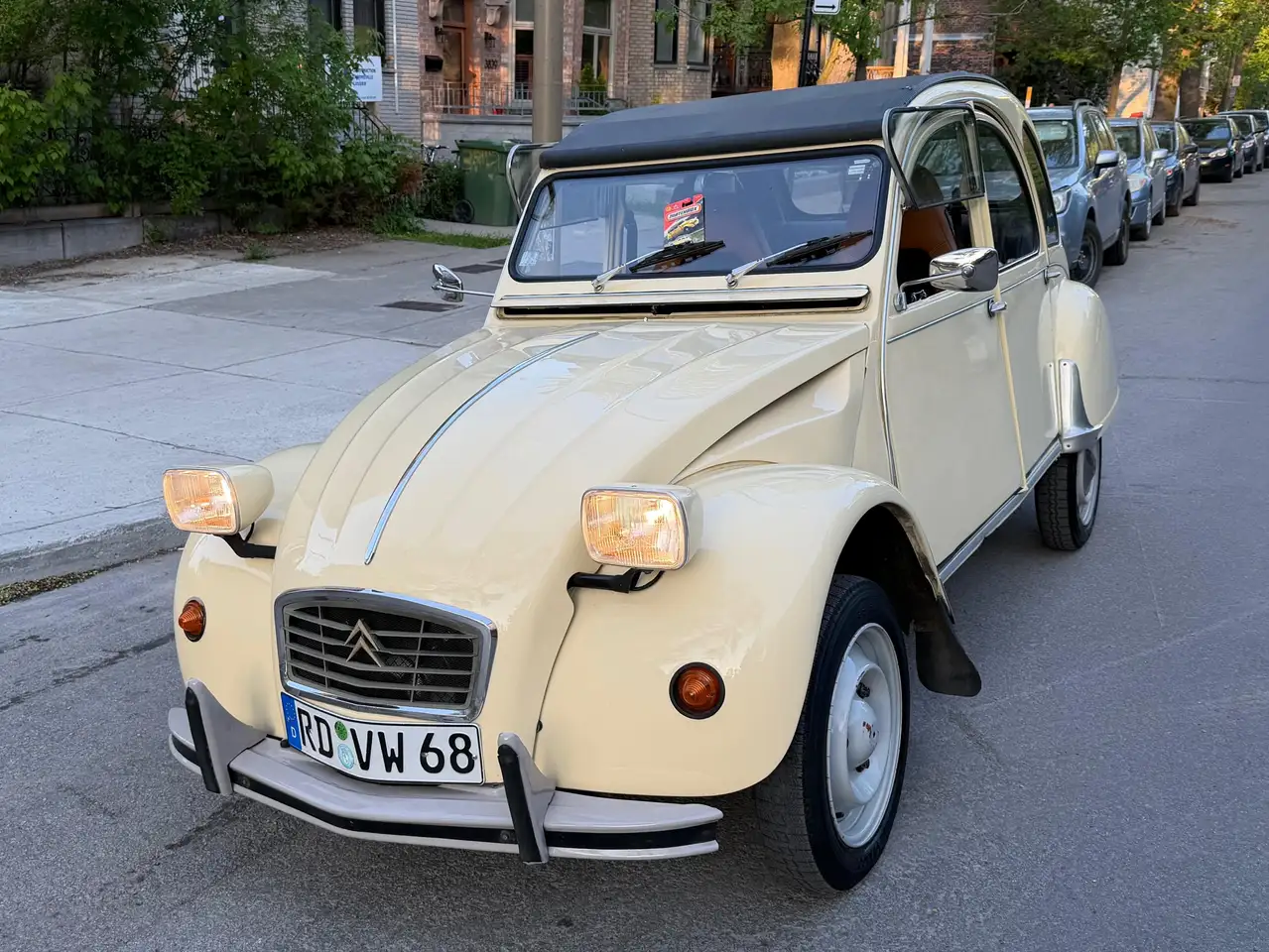 Citroen 2CV снимка Citroen 2CV