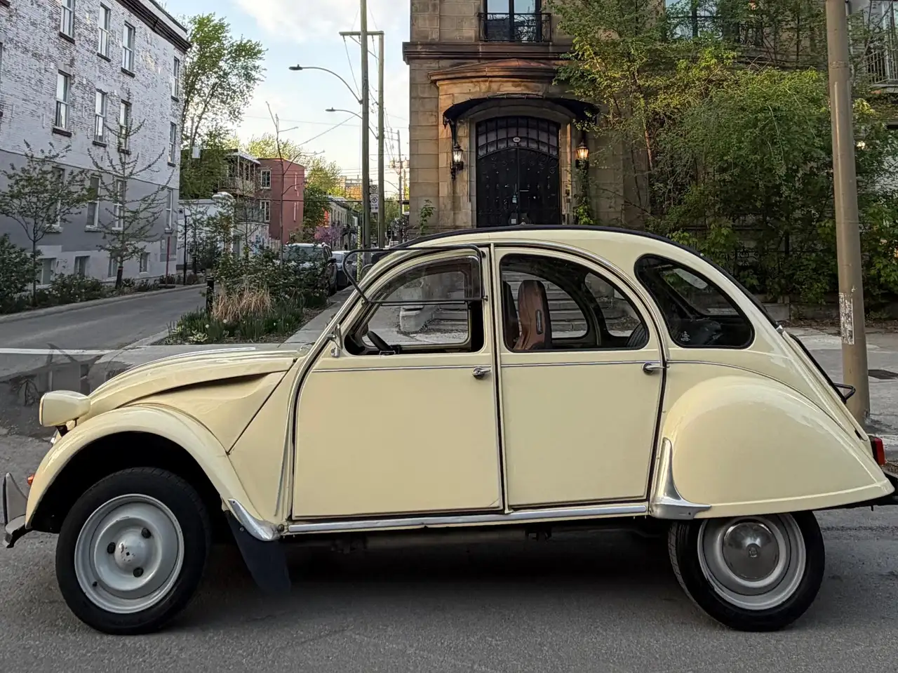 Citroen 2CV снимка Citroen 2CV