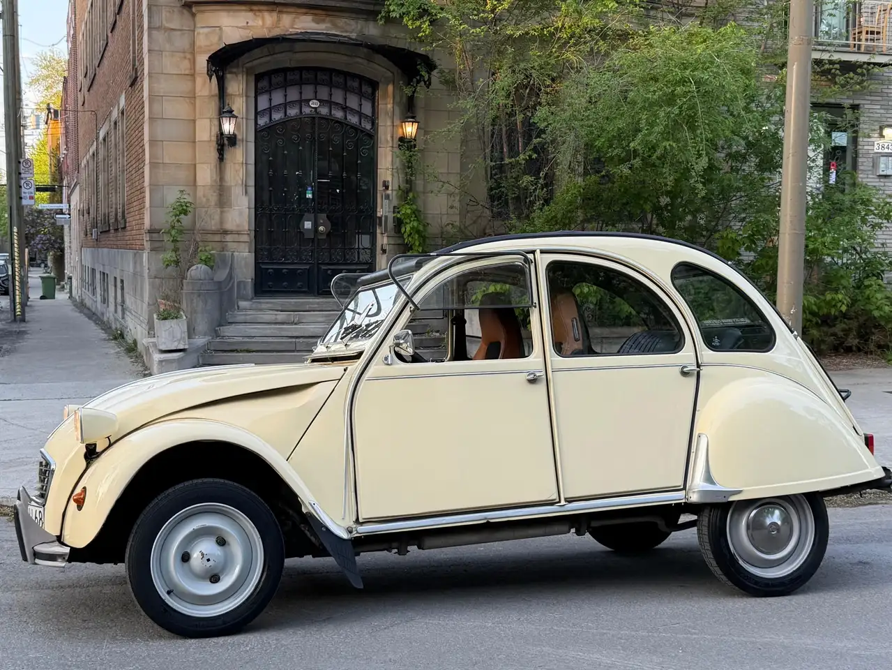 Citroen 2CV снимка Citroen 2CV