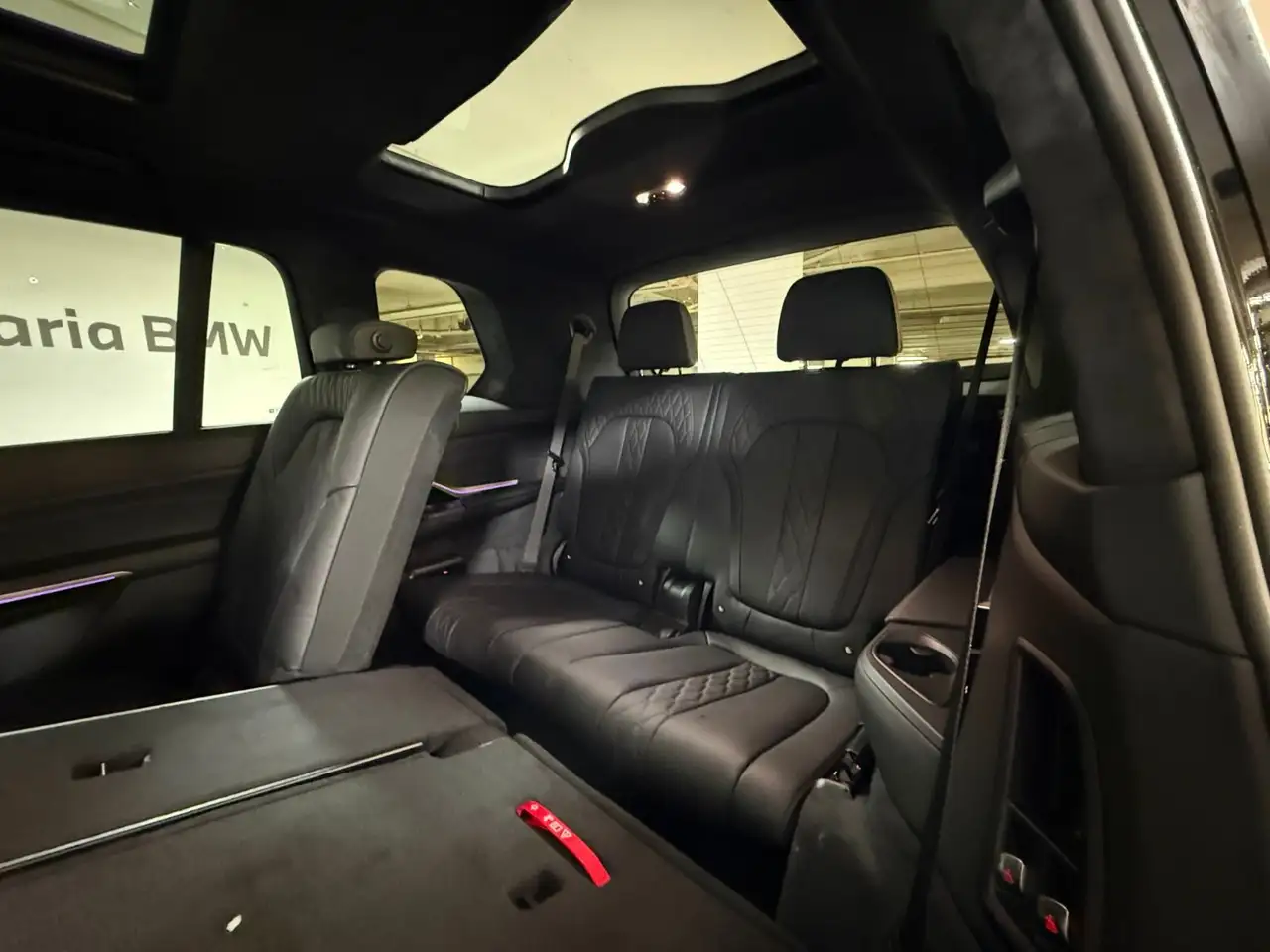 BMW X7 снимка BMW X7