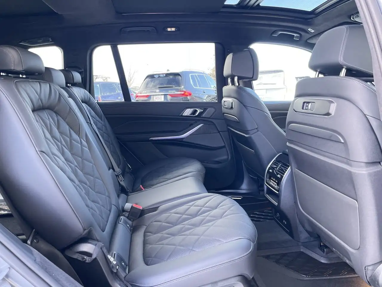 BMW X7 снимка BMW X7