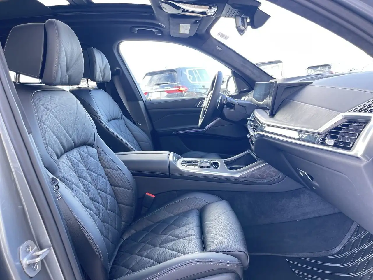 BMW X7 снимка BMW X7
