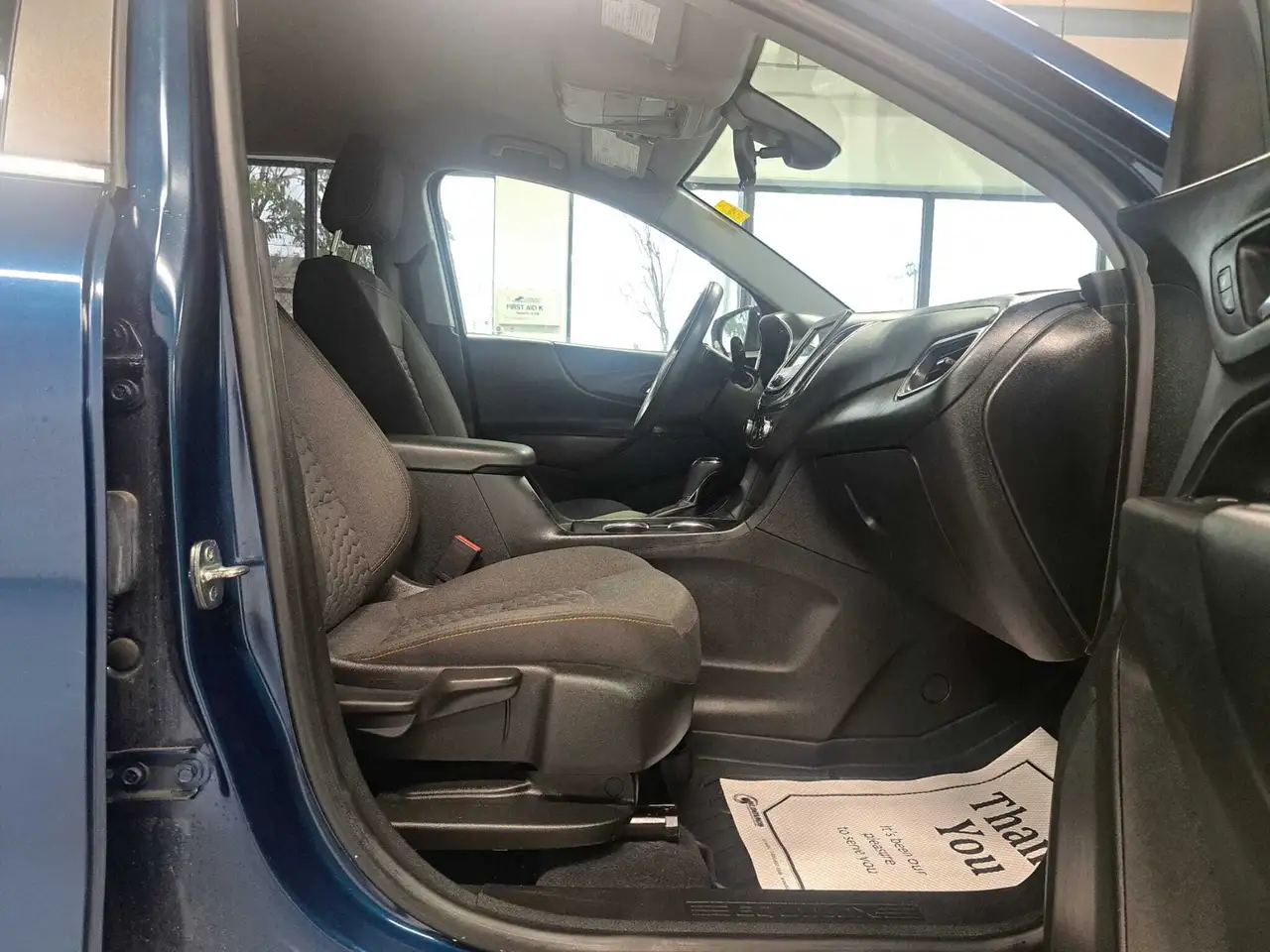 Chevrolet Equinox снимка Chevrolet Equinox