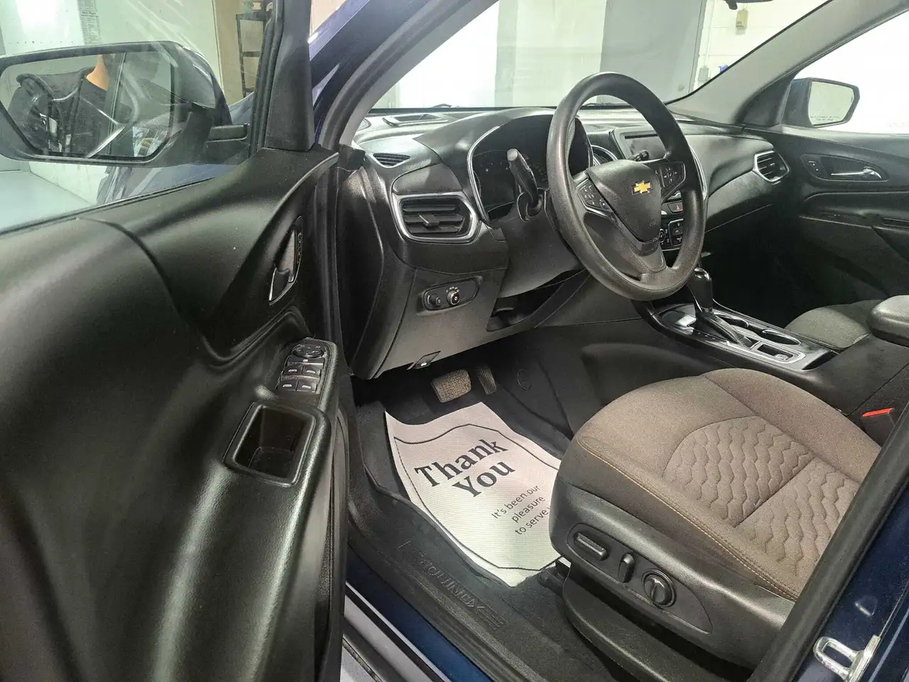 Chevrolet Equinox снимка Chevrolet Equinox