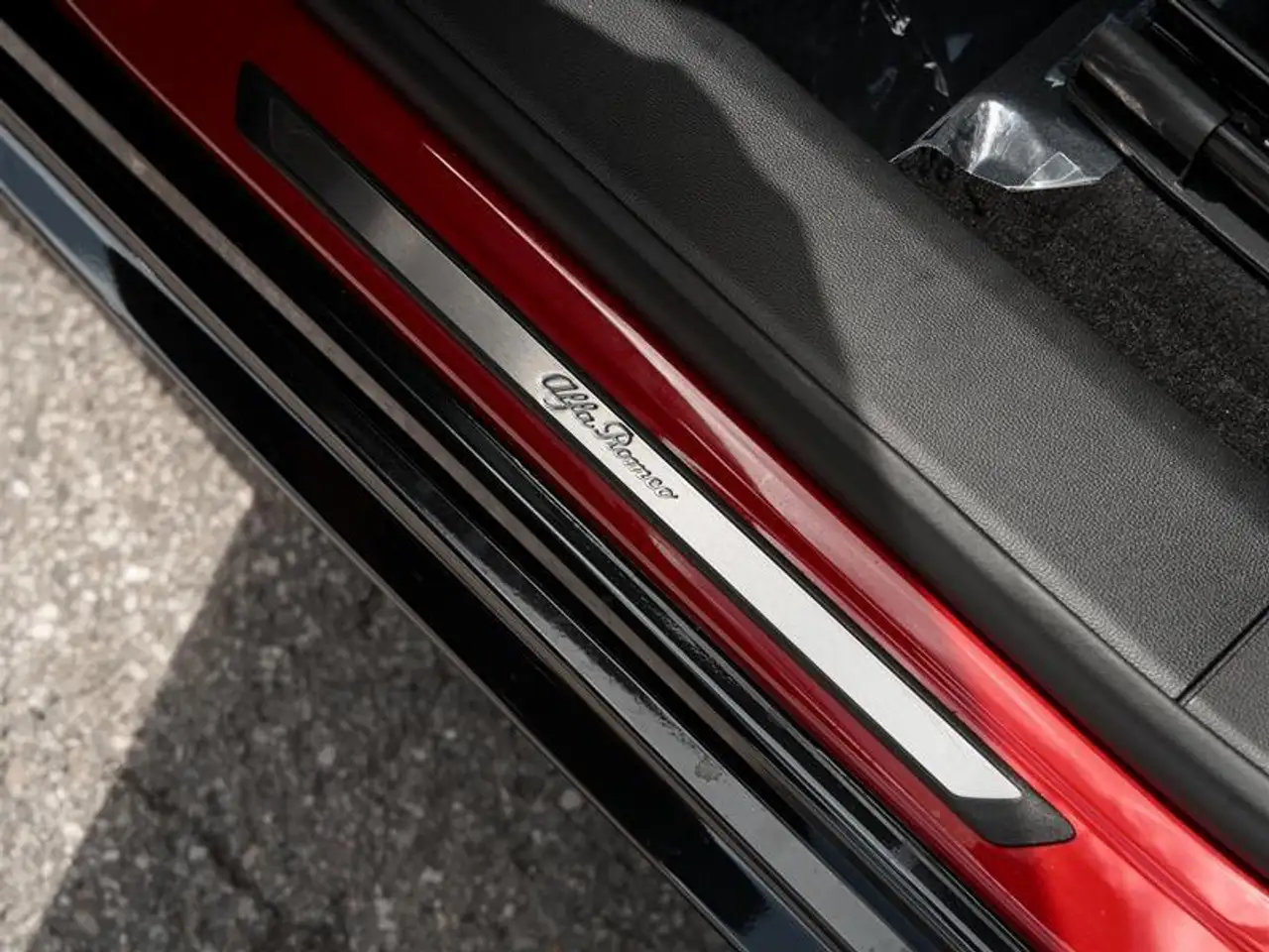 Alfa Romeo Stelvio снимка Alfa Romeo Stelvio