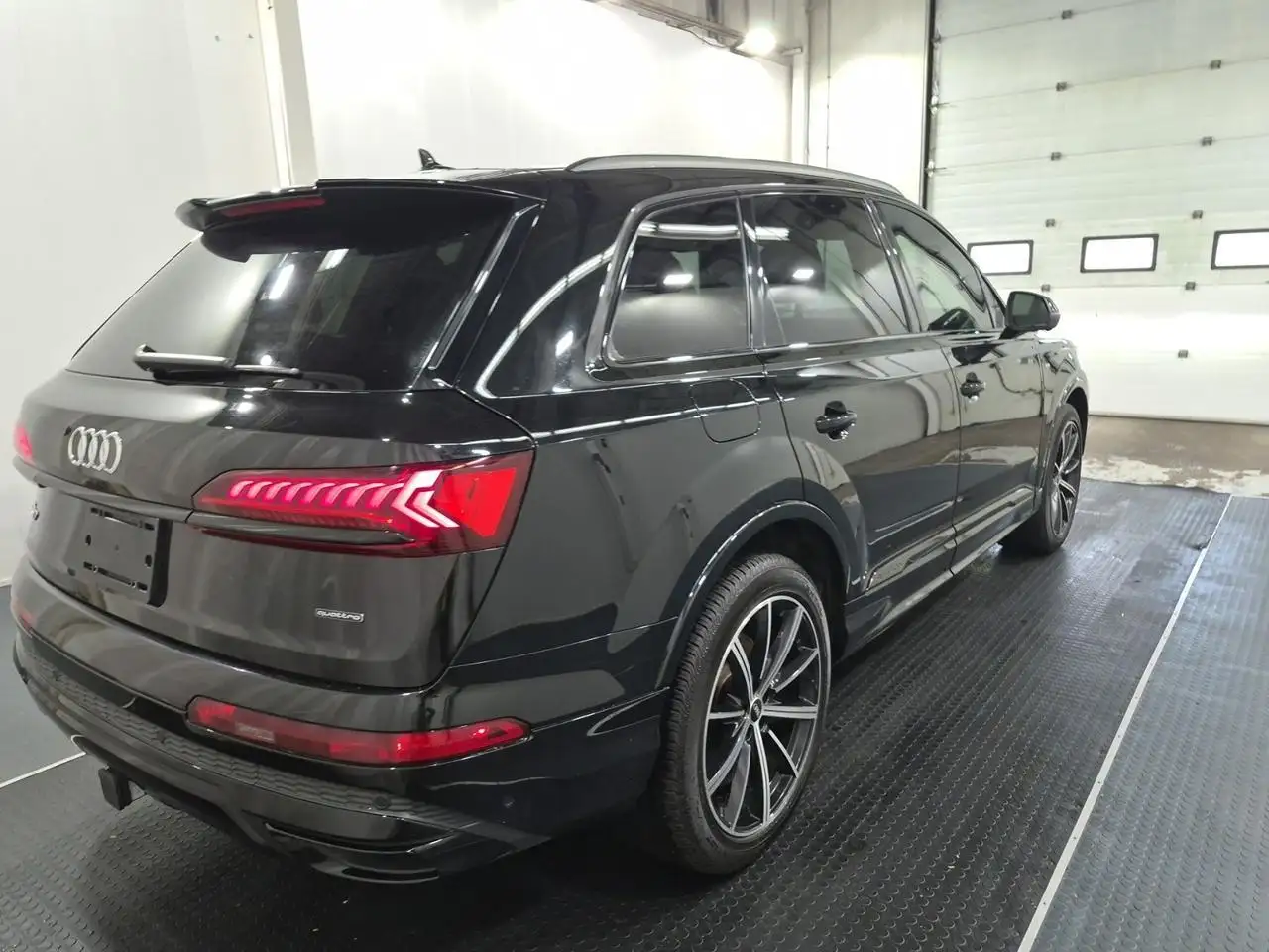 Audi Q7 снимка Audi Q7