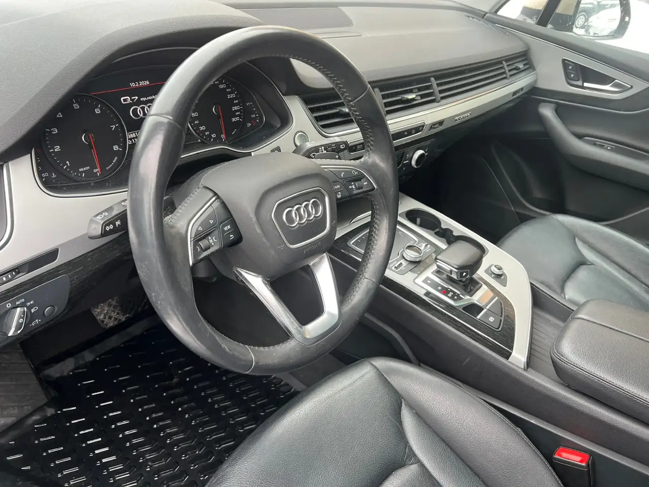 Audi Q7 снимка Audi Q7
