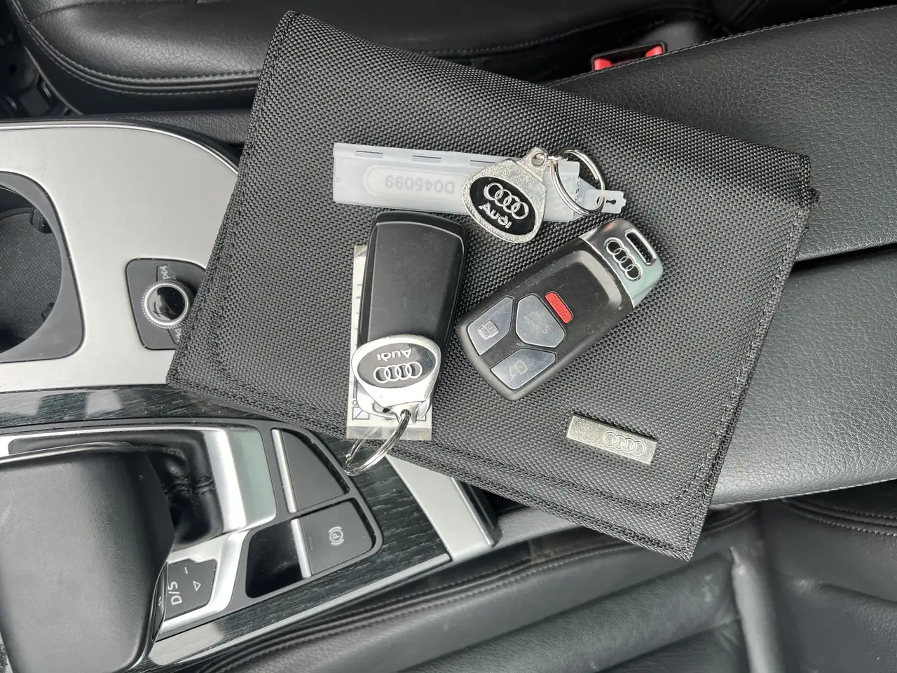 Audi Q7 снимка Audi Q7