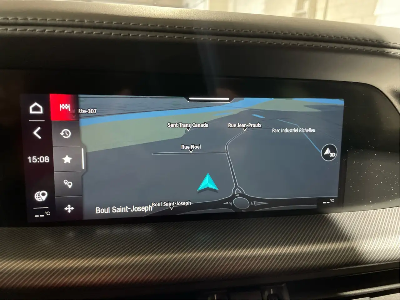 Alfa Romeo Stelvio снимка Alfa Romeo Stelvio