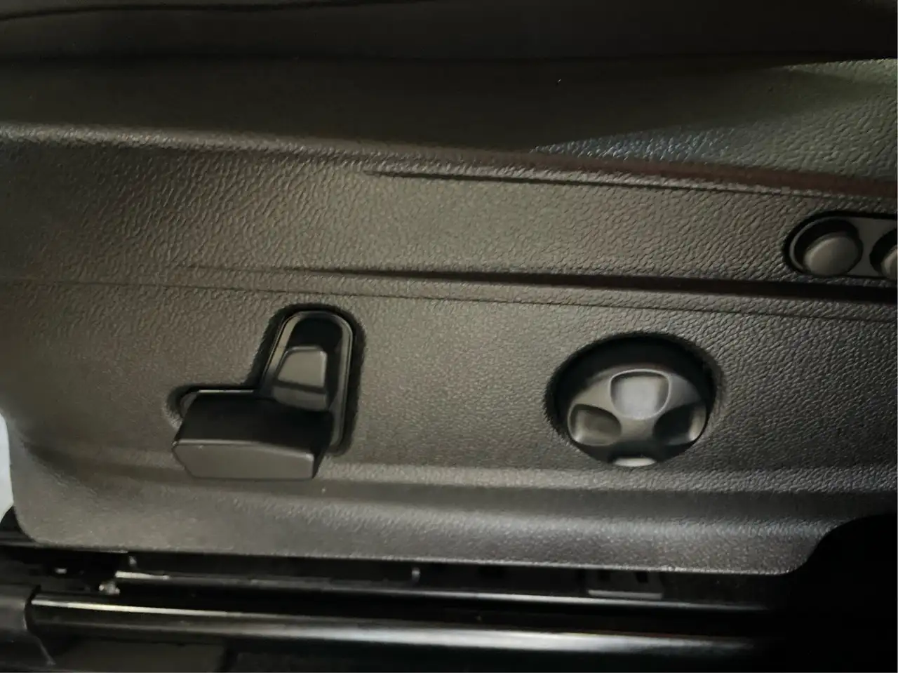 Alfa Romeo Stelvio снимка Alfa Romeo Stelvio
