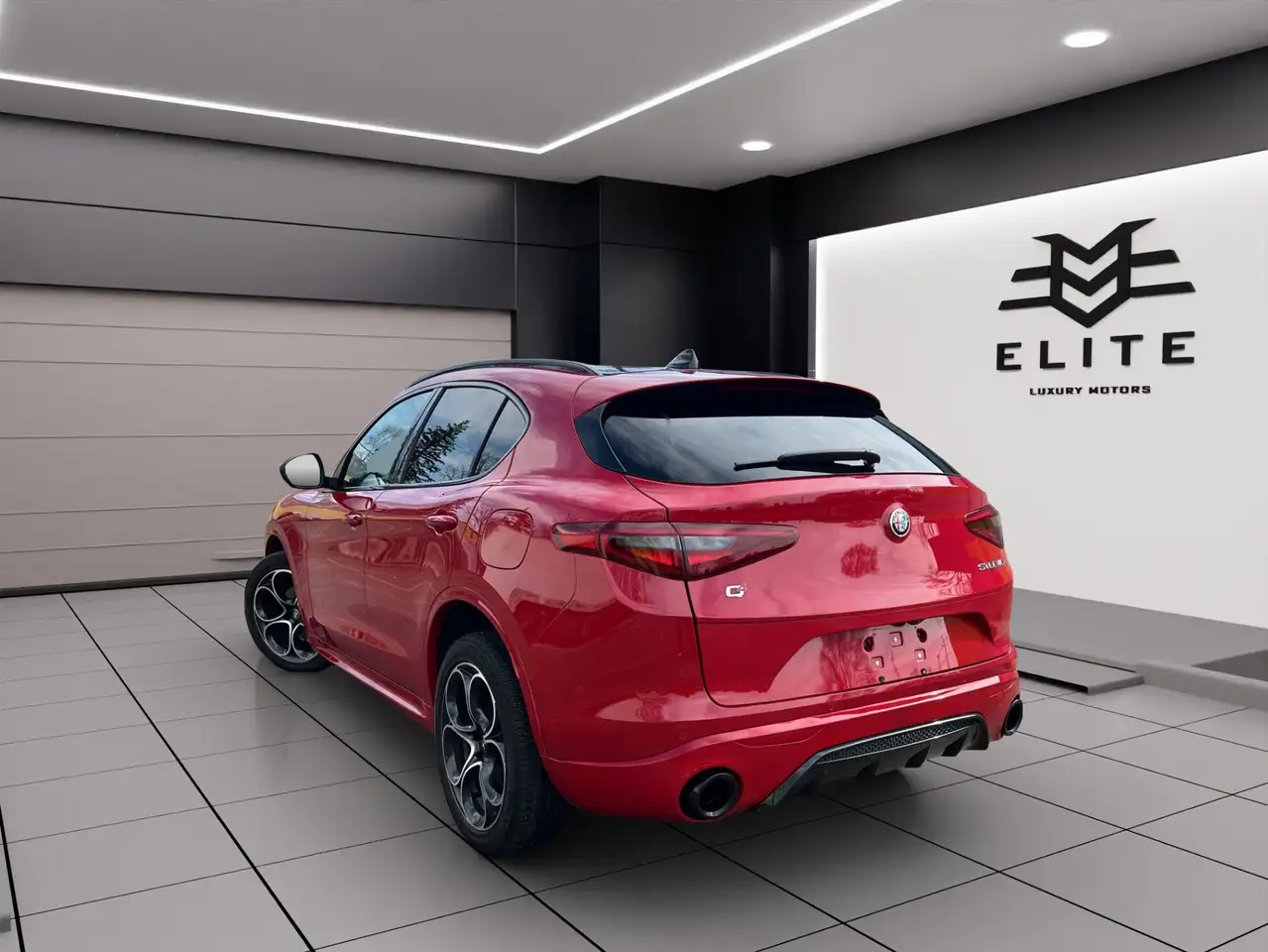 Alfa Romeo Stelvio снимка Alfa Romeo Stelvio