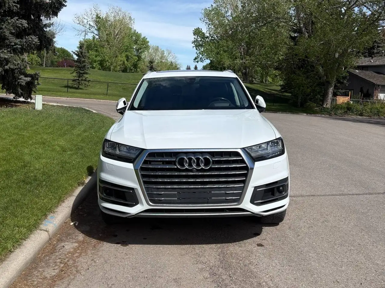 Audi Q7 снимка Audi Q7