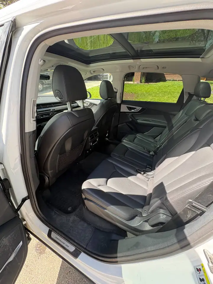 Audi Q7 снимка Audi Q7