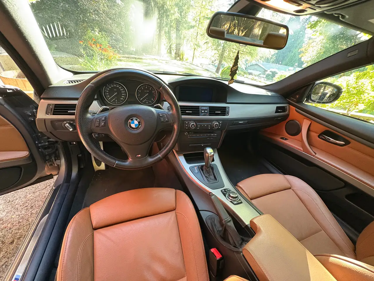 BMW 3 Series photo BMW 3 Series