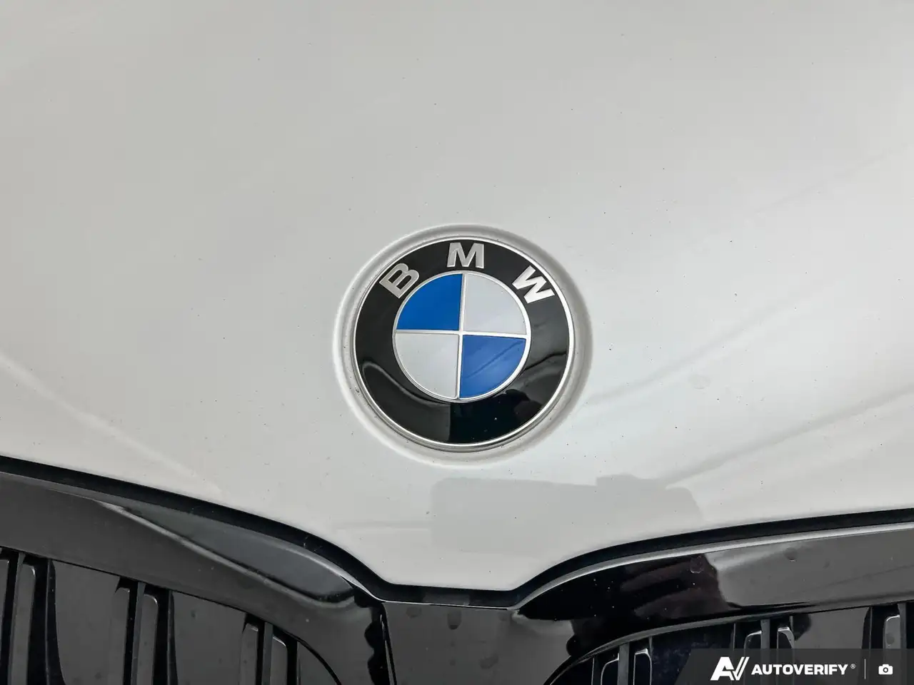 BMW 3 Series снимка BMW 3 Series