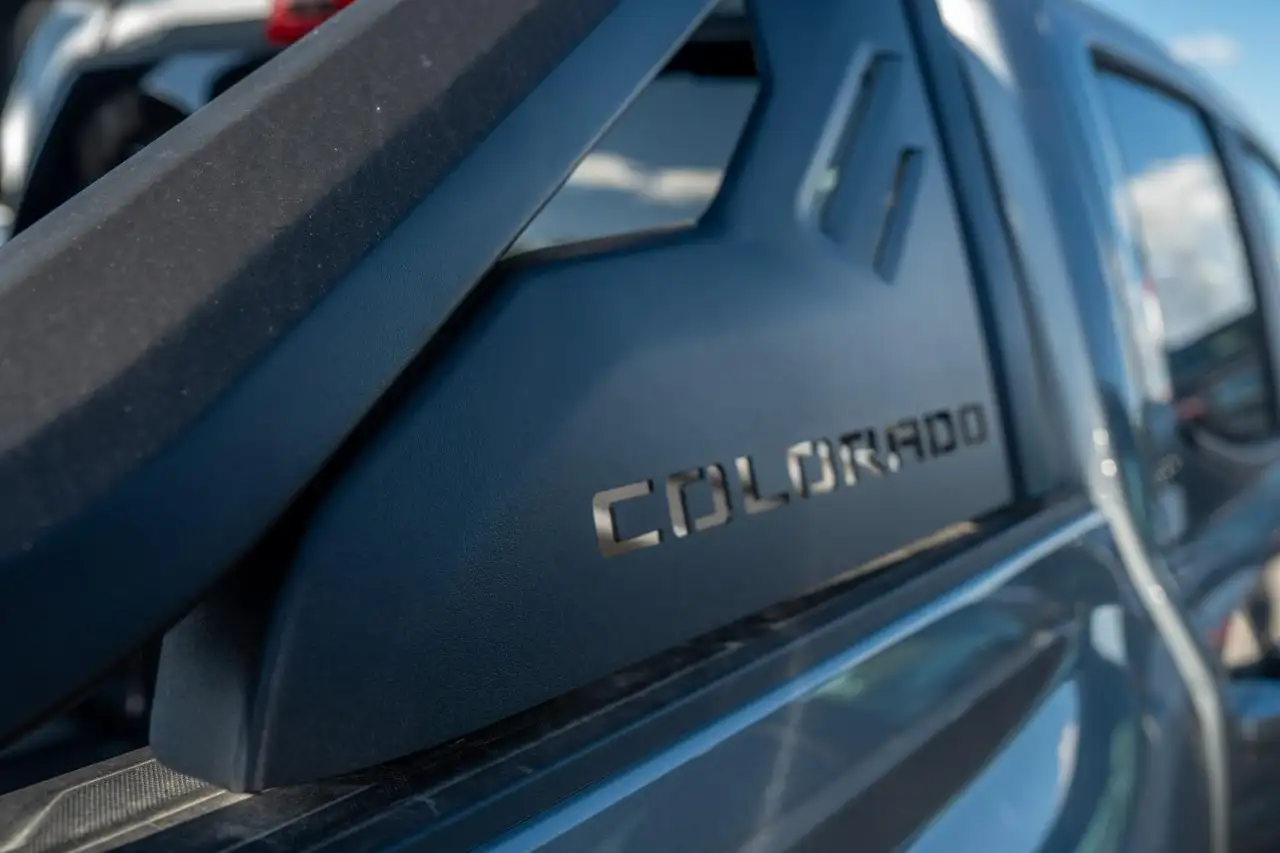 Chevrolet Colorado снимка Chevrolet Colorado
