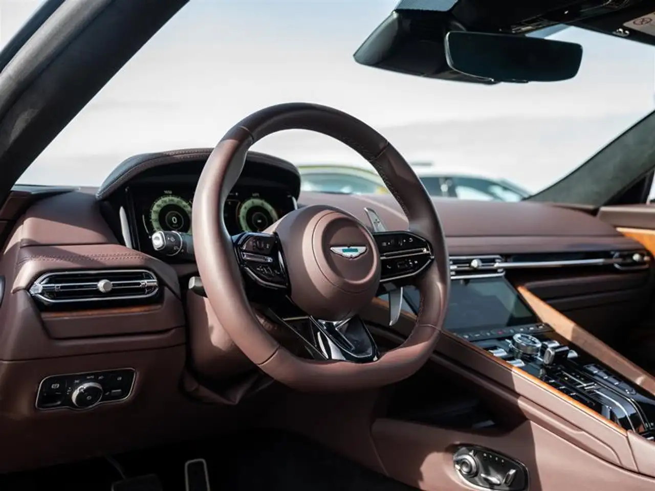 Aston Martin DB12 fotografie Aston Martin DB12