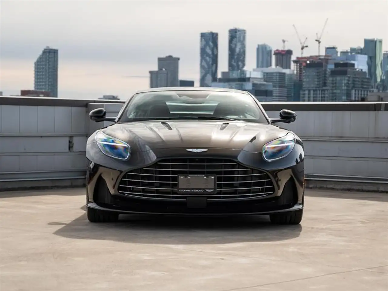 Aston Martin DB12 fotografie Aston Martin DB12