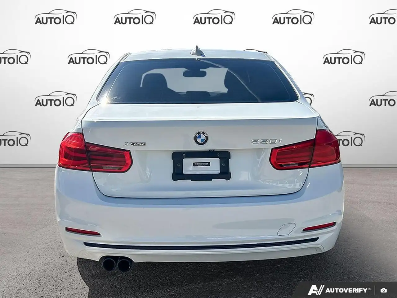 BMW 3 Series photo BMW 3 Series