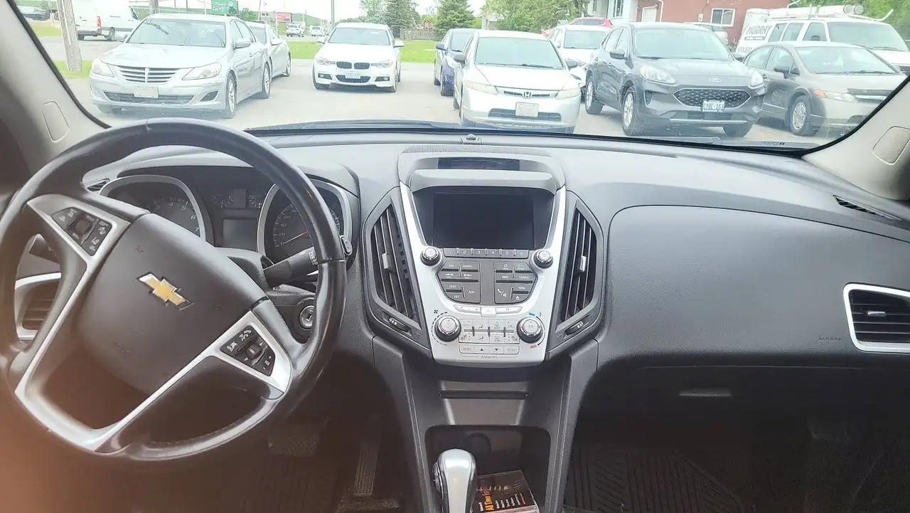 Chevrolet Equinox photo Chevrolet Equinox