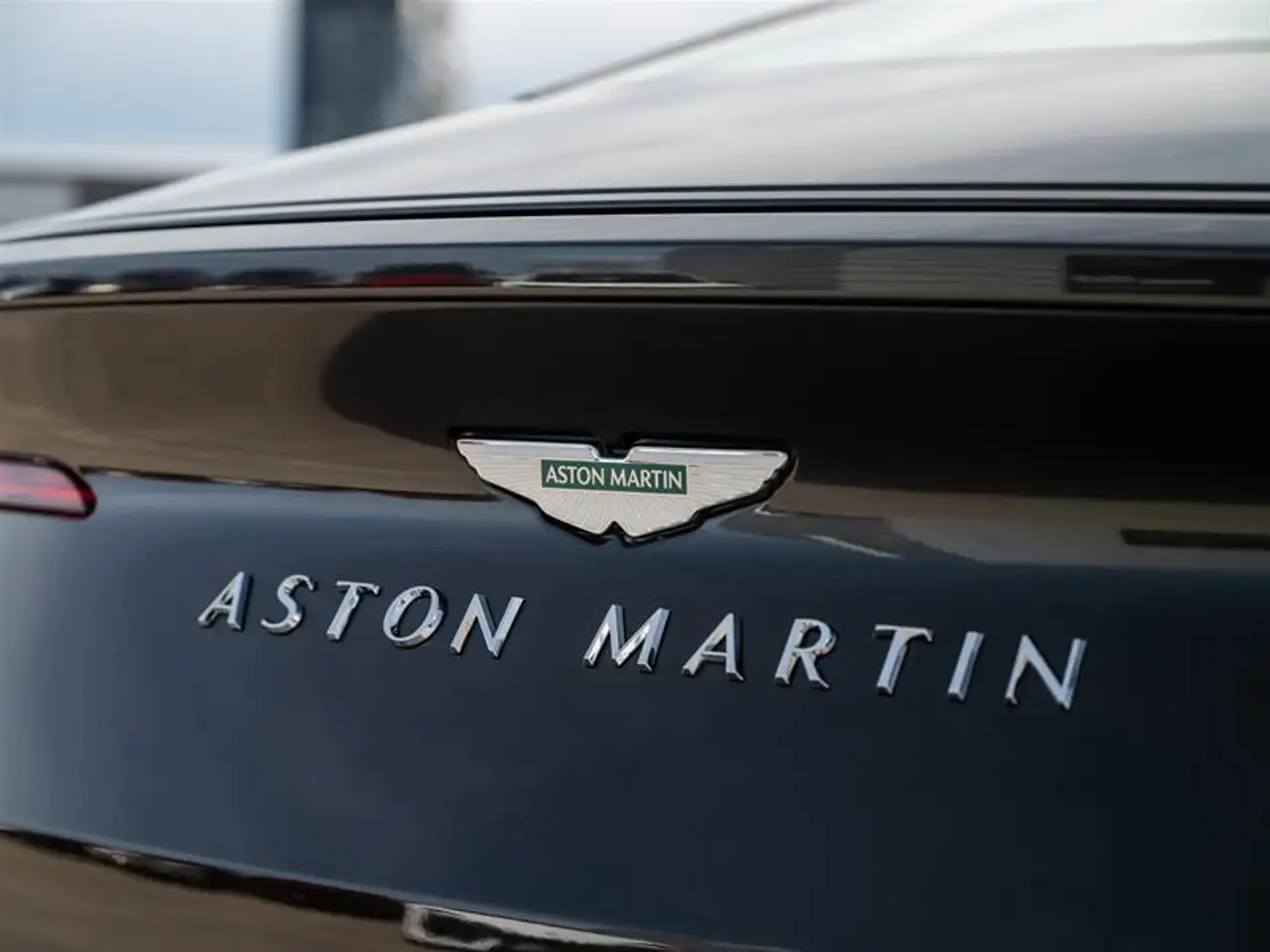 Aston Martin DB12 fotografie Aston Martin DB12