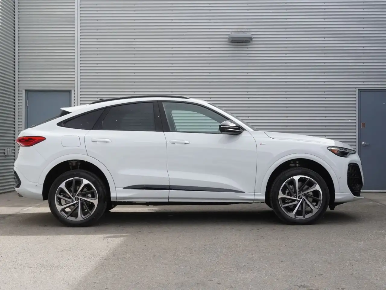 Audi Q5 снимка Audi Q5