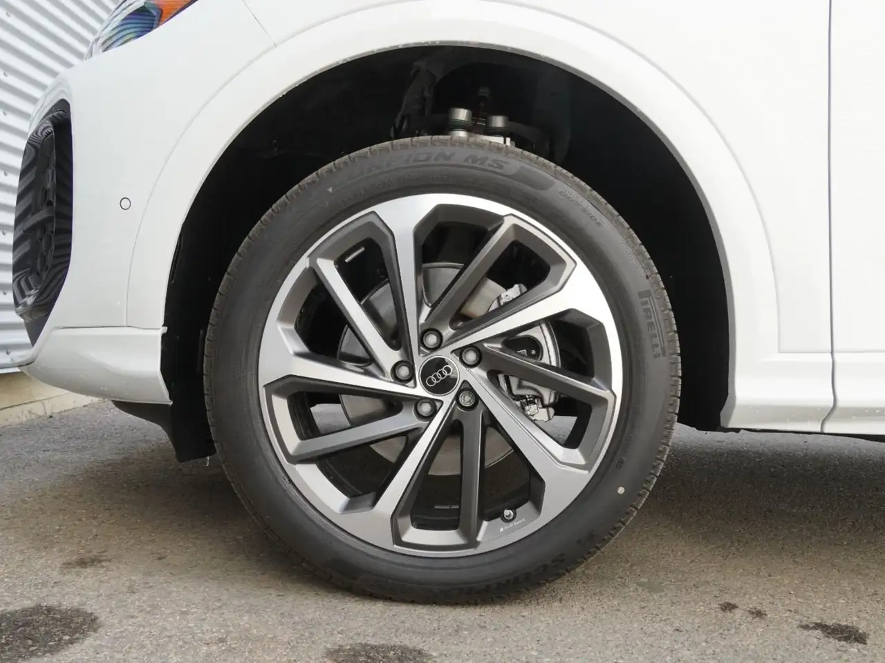 Audi Q5 снимка Audi Q5