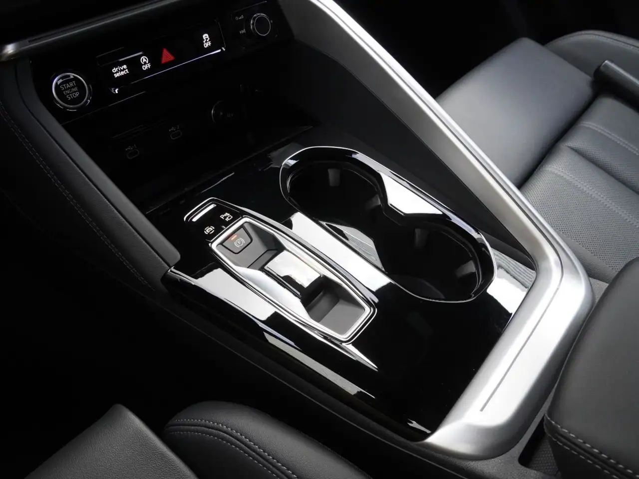 Audi Q5 снимка Audi Q5