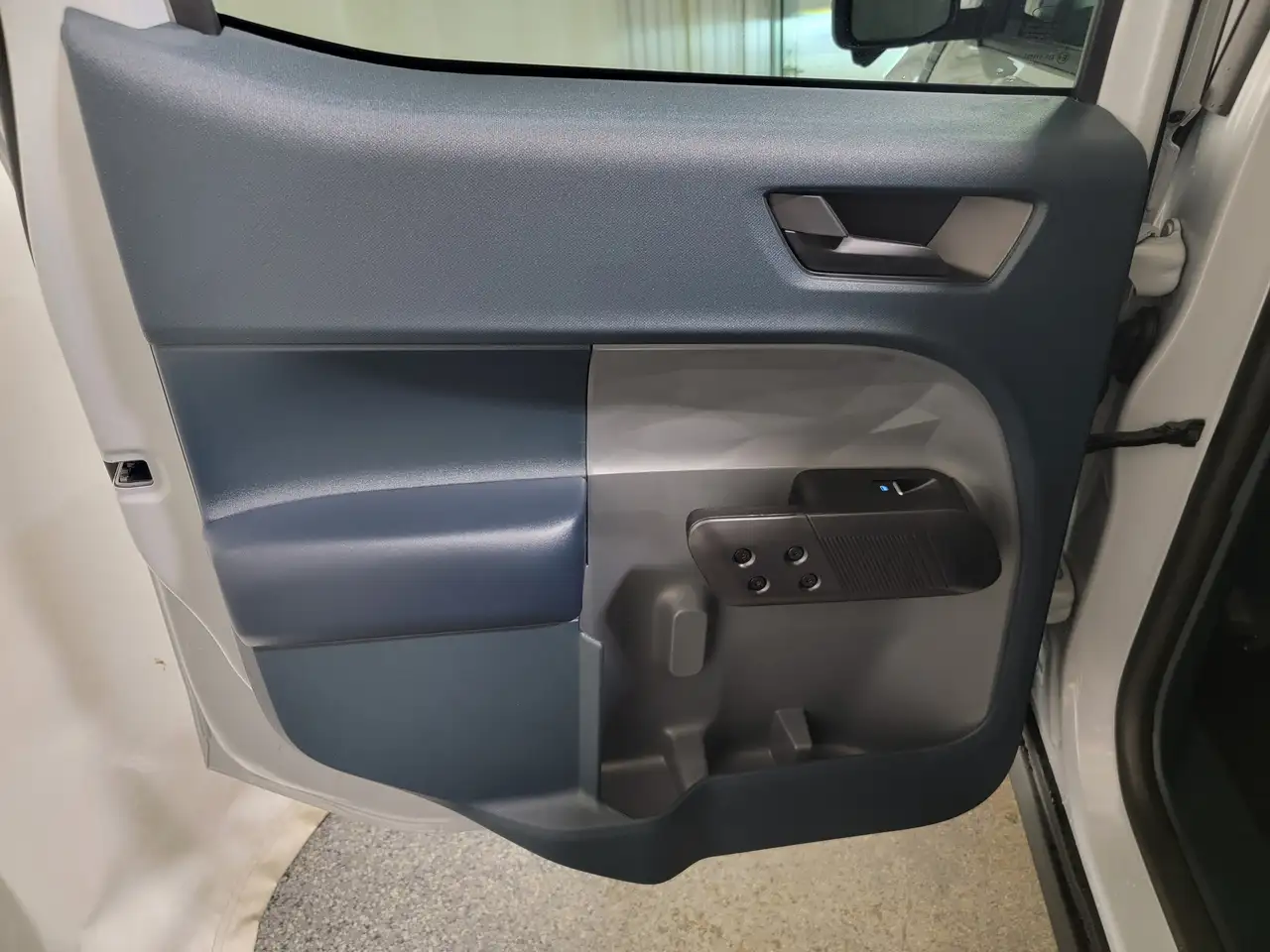 Ford Maverick снимка Ford Maverick