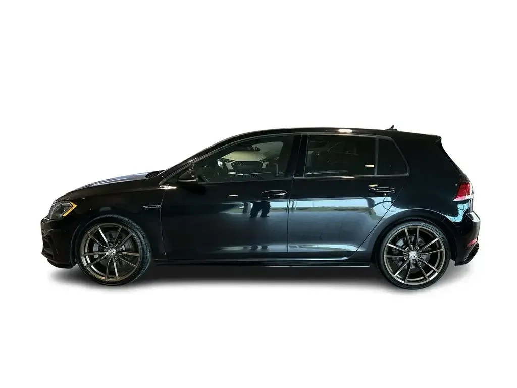 Volkswagen Golf R снимка Volkswagen Golf R
