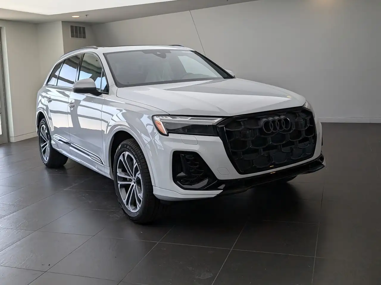 Audi Q7 photo Audi Q7
