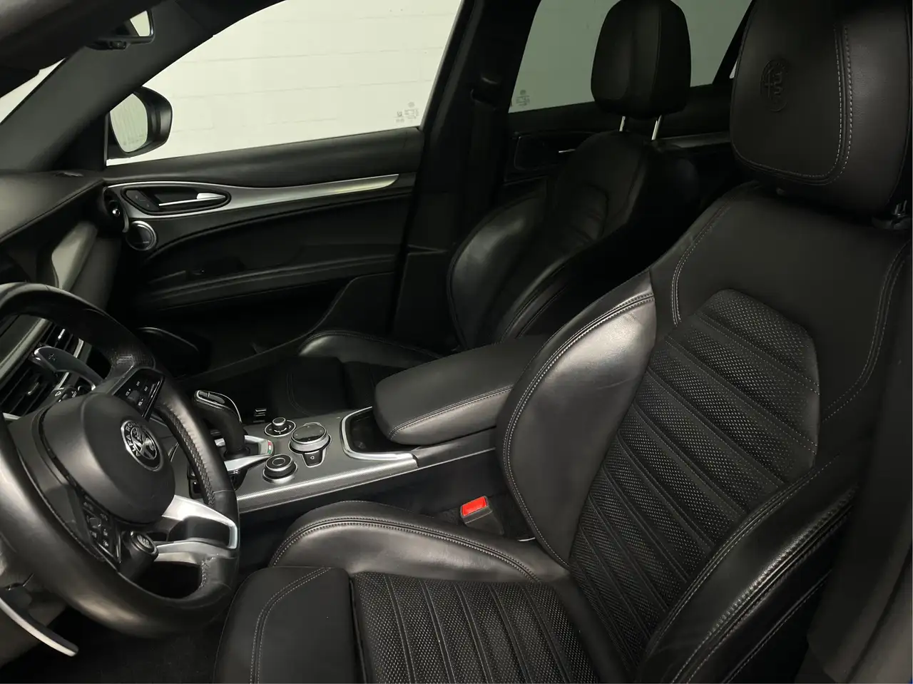 Alfa Romeo Stelvio fotografie Alfa Romeo Stelvio