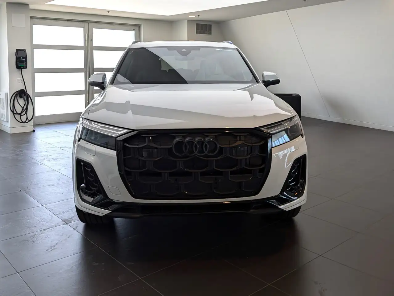 Audi Q7 photo Audi Q7