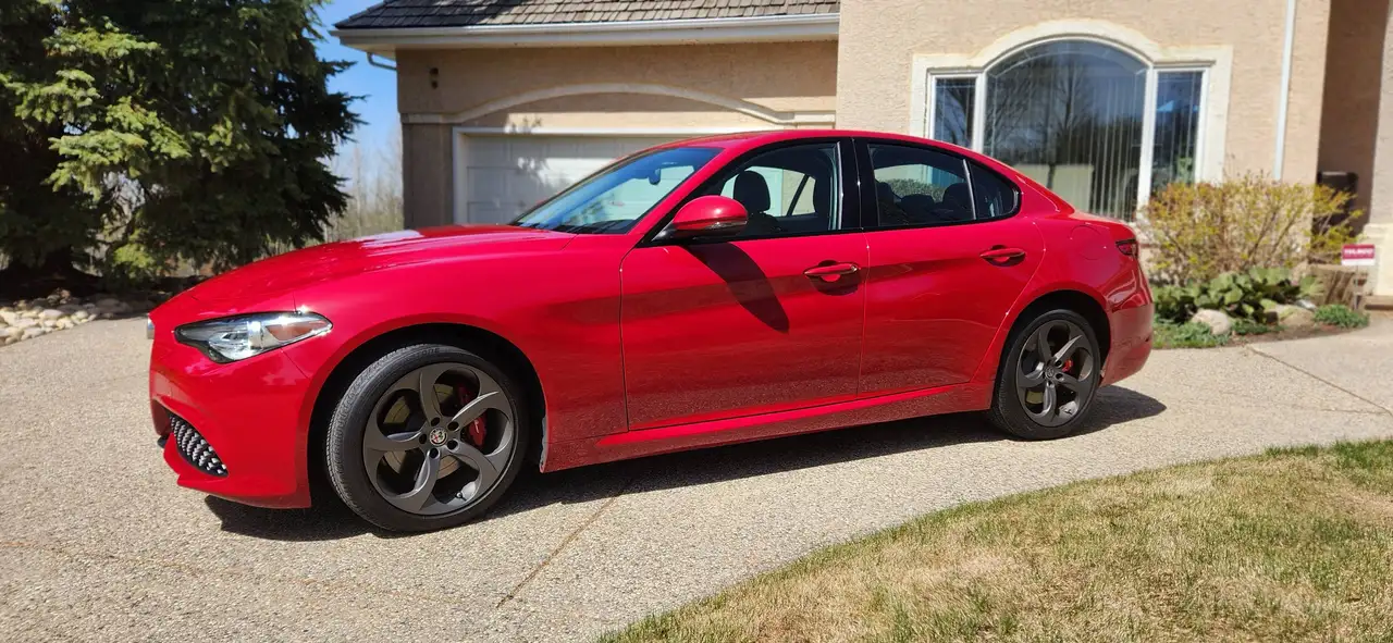 Alfa Romeo Giulia снимка Alfa Romeo Giulia
