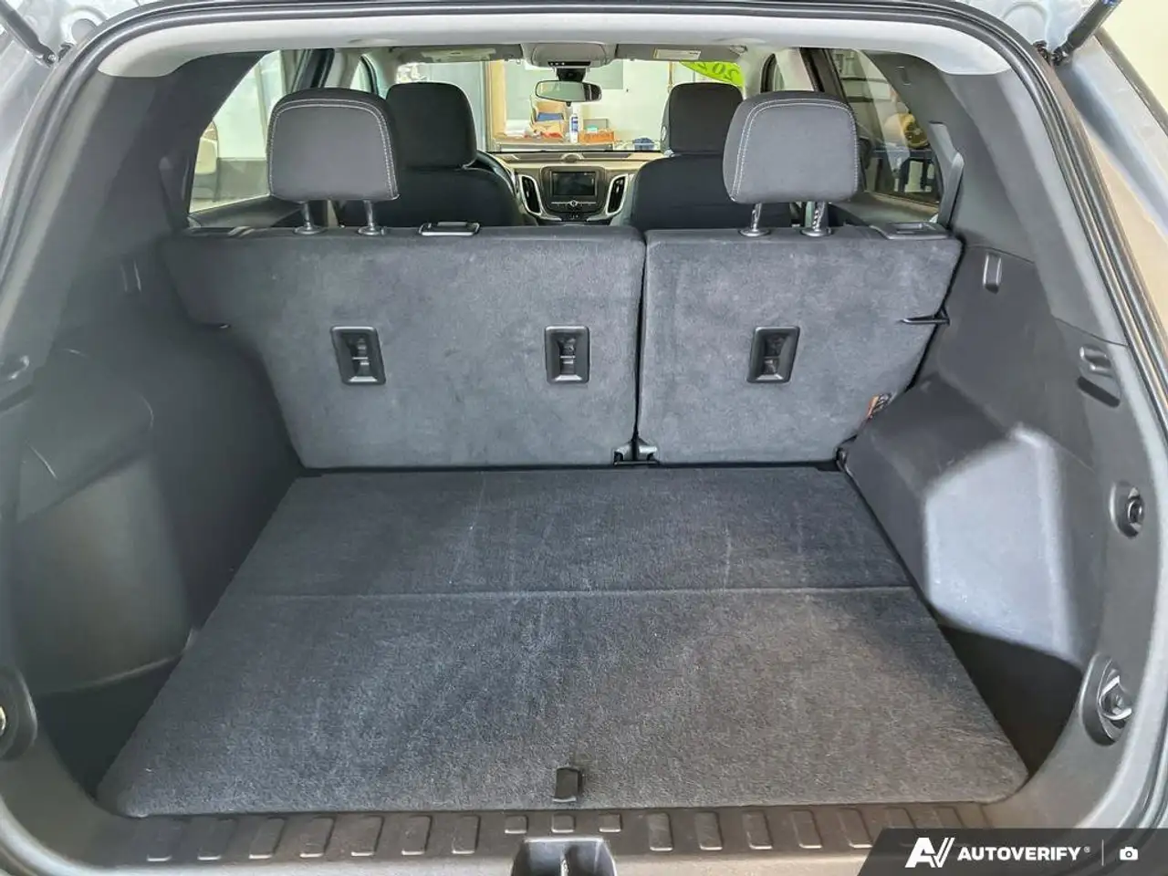 Chevrolet Equinox снимка Chevrolet Equinox