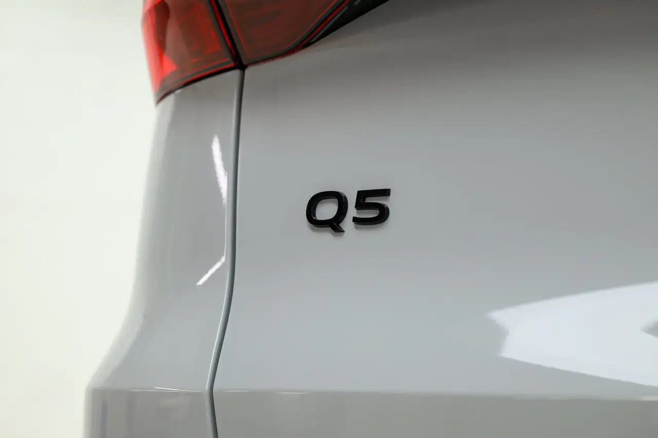 Audi Q5 photo Audi Q5