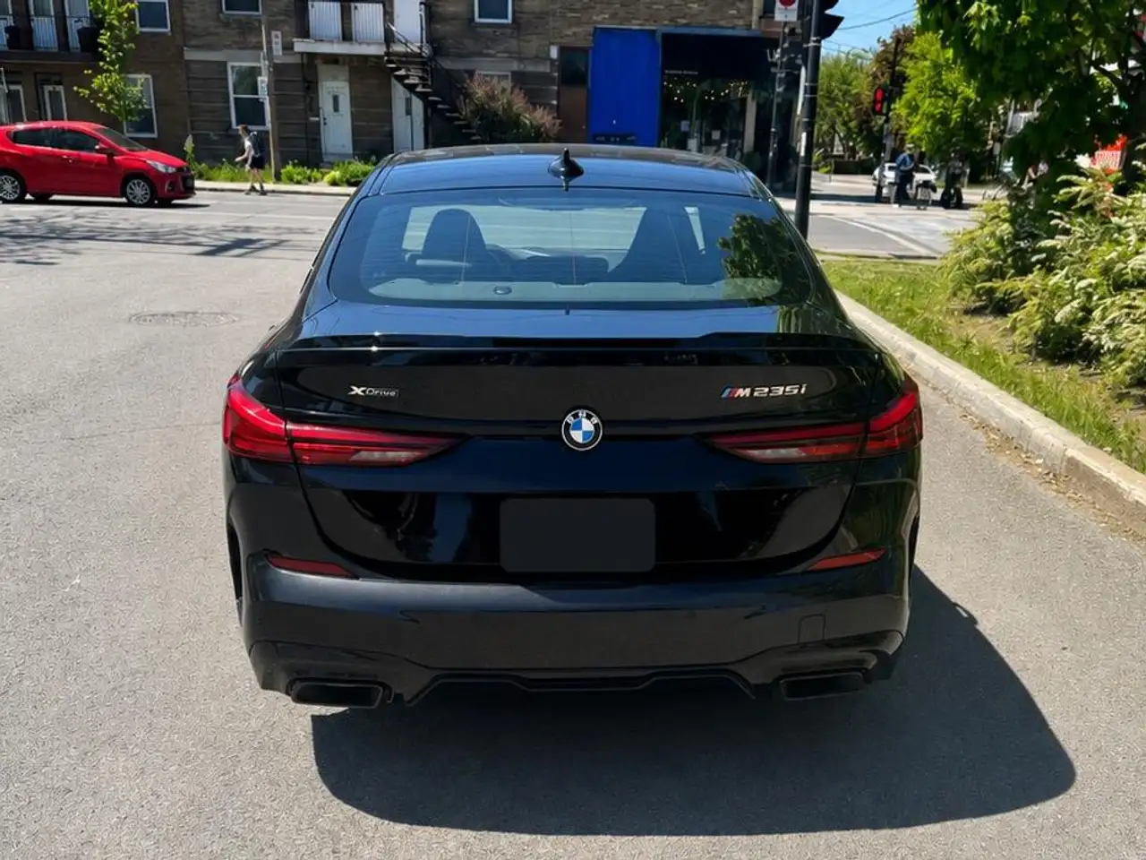 BMW 2 Series снимка BMW 2 Series