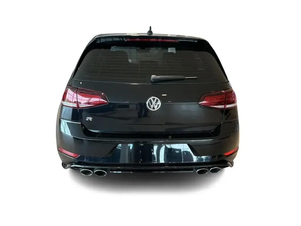 Volkswagen Golf R снимка Volkswagen Golf R